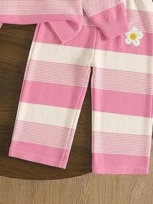SHEIN Playful Pals 2件組幼女運動衫長褲套裝 可愛粉白條紋花朵雛菊長袖圓領標準版 生日派對秋季公主圖案 - 粉色 - 查看 5
