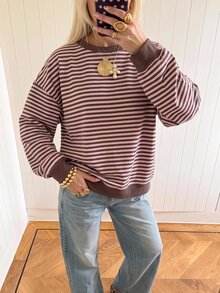 SHEIN EZwear 長袖草莓巧克力條紋海外版寬鬆運動衫，秋季運動衫，適合日常通勤、派對、秋冬春夏、聖誕節、新年、感恩節、派對、婚禮、海灘、畢業典禮、優雅、外出、約會、通勤、情人節、度假、Y2K、畢業典禮等場合 - 彩色 - 查看 4