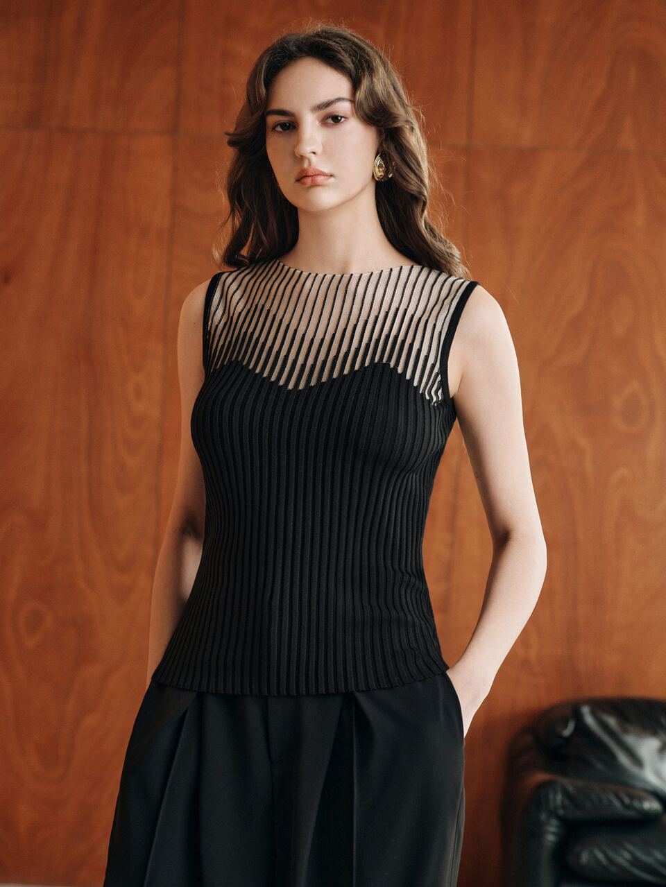 Anewsta French Spring/Summer Elegant Sophisticated Sexy Hollow Mesh Fitted Knit Sleeveless Tank Top T-Shirt