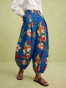LOTSLUV Women's Early Autumn Blue Leopard Floral Print Tapered-Leg Pants,Elastic Waist,Pockets,Casual,Western,Diwali,Commute,Vacation Outfits Women - Royal Blue - View 3