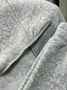 Trelyra Women's Minimalist Zip-Up Long Sleeve Versatile Sweatshirt For Daily Wear - Grey - View 5