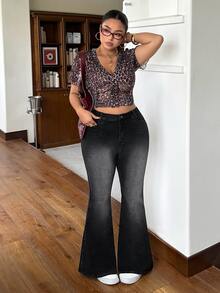 Jeanoix Y2K Women's High Waist Slimming Tall-Looking Flared Plus Size Denim Jeans - Black - View 5