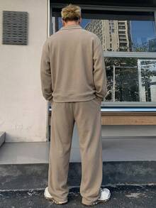 DAZY 男士半開襟鈕扣長袖T恤與直筒口袋長褲 2件套 - 卡其色 - 查看 2