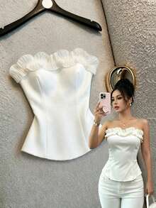 SHEIN Franclia Women's Elegant Strapless Top, Lace Design On Chest, White Top - Beige - View 4