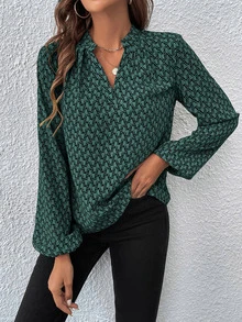 EMERY ROSE Camisa de manga larga con cuello en pico totalmente estampada, tops de manga larga - Verde Oscuro - Ver 5