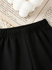 SHEIN 新生兒男嬰 2 件套休閒套裝 寬條紋馬匹印花撞色圓領衛衣上衣與運動長褲 秋季 白色黑色 - 彩色 - 查看 7
