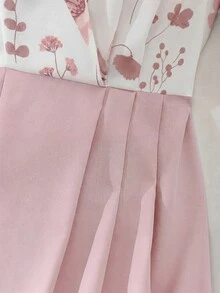 GlowEve 女款花卉印花領口拼接A字中長洋裝，白色與粉色優雅浪漫法式復古風，適合秋季約會、早午餐、茶會、度假 - 淺粉色 - 查看 4