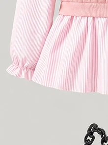 SHEIN Genkimix Kids Tween女孩春/秋休閒襯衫套裝，皇家藍布料拼接條紋3D紗線花朵裝飾2合1設計，藍色喇叭長褲，2件套服裝，適合返校季，休閒時尚甜美可愛舒適，適合外出旅行度假穿著 - 粉色 - 查看 7