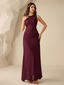 Coutiva Elegant Evening Gown With Embroidered Details, Slim Fit Long Dress For Formal Occasions - Burgundy - View 4