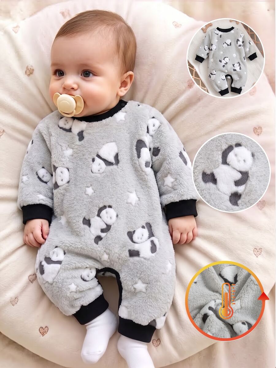 SHEIN Playful Pals 1件新生兒嬰兒連身衣,可愛俏皮風格,熊貓與星星滿版印花,對比飾邊,長袖連身褲,毛絨質感,寬鬆舒適,適合日常外出、休閒穿著,秋冬款 - 灰色 - 查看 1
