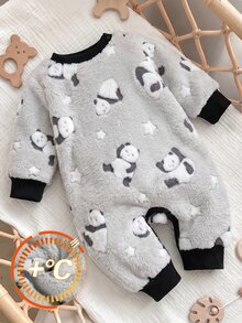 SHEIN Playful Pals 1件新生兒嬰兒連身衣，可愛俏皮風格，熊貓與星星滿版印花，對比飾邊，長袖連身褲，毛絨質感，寬鬆舒適，適合日常外出、休閒穿著，秋冬款 - 灰色 - 查看 3