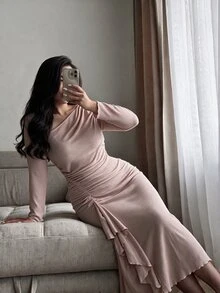 Modelyn فستان ميدي ضيق بقصة حورية البحر للنساء بمقاسات كبيرة، وردي فاتح، بكتف واحد، مع كشكشة جانبية وحافة مكشكشة، أكمام طويلة، إطلالة رومانسية أنثوية، مناسب لضيوف حفلات الزفاف في الخريف، فستان رسمي - وردي - مشاهدة 4
