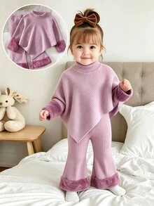 SHEIN Playful Pals 女嬰秋冬休閒百搭 T-shirt 套裝，設計感不對稱套頭高領針織面料棕色純色長袖上衣，搭配棕色休閒喇叭褲，2 件套，適合秋冬，可愛甜美風，簡約保暖穿搭，適合外出、旅行、度假，0-3 歲 - 粉色 - 查看 3