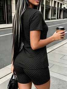 Dekonique Dekonique 女款圓領短袖波點印花T恤與短褲性感休閒兩件套，黑白波點，適合早午餐與夏季 - 彩色 - 查看 2