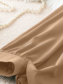 SHEIN Clasi 大尺碼女款純色百褶設計長袖休閒襯衫 - 卡其色 - 查看 4