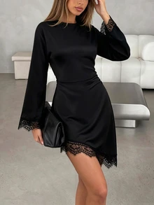 SHEIN Gaun Pendek Bodycon Hitam Wanita dengan Leher Bulat, Hiasan Renda, Lengan Mengembang, dan Pinggang Pas dengan Detail Kerut - Hitam - View 5
