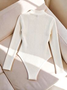 Selianne White Semi-High Neck Knit Bodysuit, Vertical Ribbed Cuffs Metal Button Elastic Slim Fit Long Sleeve Base Layer Top, European And American Minimalist Sexy Style, Gentle Pure Desire Style, Mature Commuter Elegant Style, Versatile Slim Fit Base Layer Style, Daily Base Layer Layering, Commuting To Work, Street Photography, Best Friend Date, Outing Store Visit Look - White - View 2