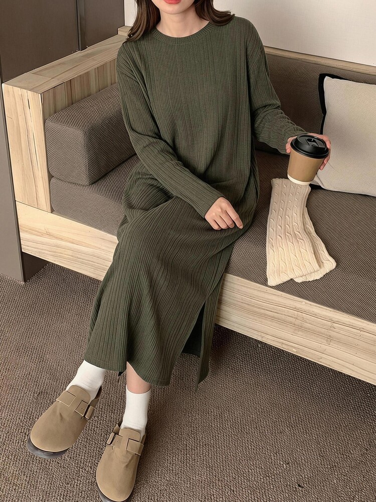 DAZY Minimalist Solid Color Loose Hem Slit Loungewear Dress - Army Green - View 4