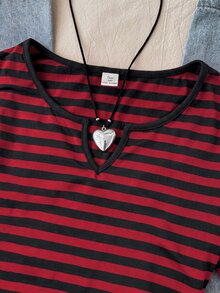SHEIN 青少年女孩 T-Shirt 春秋冬新款針織復古 Y2K 風格條紋小 V 領休閒極簡長袖毛衣，返校季街頭休閒風修身版型 - 紅色 - 查看 4