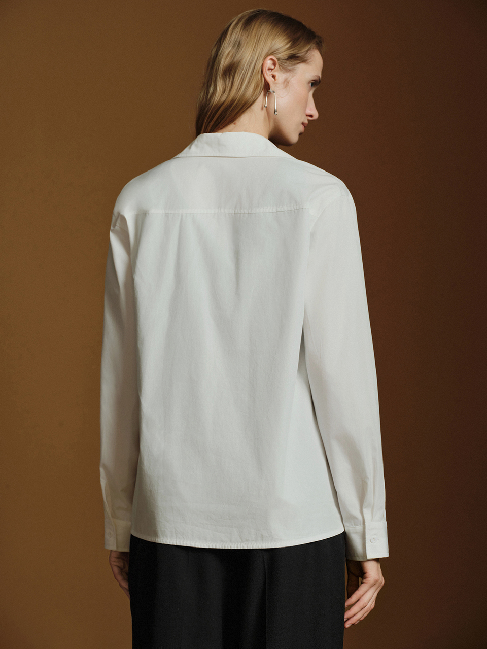 Anewsta Spring/Autumn New Standard Size Women's Clothing French Minimalist Style Off-White Deep V Pointed Collar Shirt Loose Mid-Length Slimming Commute Versatile Layering Long Sleeve Blouse