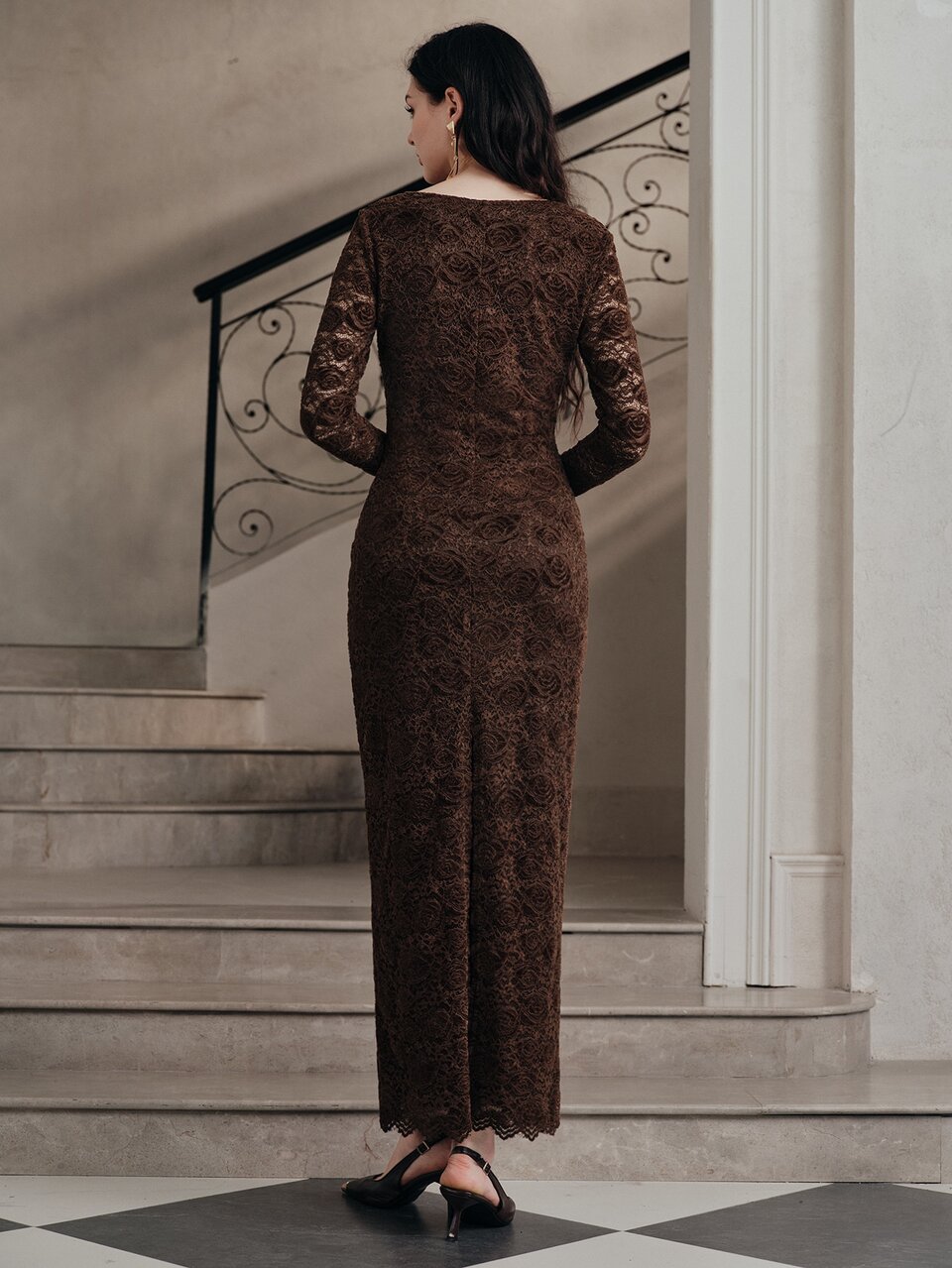 Vintage Coffee Color Full Body Rose Lace Dress, Long Sleeve V-Neck Bodycon Knee-Length Dress, Elegant Mature Style Cocktail Dress