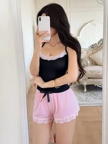 Feyla Fitted Sexy Camisole Contrast Color Trim Shorts Bow Decor Women Sleepwear Set - Black - View 6