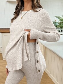SHEIN طقم كاجوال للحوامل من قطعتين: ملابس علوية بيج بأكمام طويلة & بنطال قابل للتعديل – تتميز البلوزة بأزرار جانبية للرضاعة (خريف/شتاء) - كاكي - مشاهدة 6