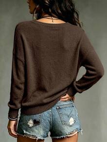 SHEIN Sweater Kasual Lengan Panjang Leher V dengan Desain Kancing Warna Polos untuk Wanita - Coffee Brown - View 2