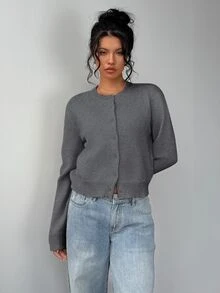SHEIN BASICS 女款休閒純色圓領長袖寬鬆短版開襟針織外套 秋季外套 辦公室校園商務 深灰色 教師節 - 灰色 - 查看 4