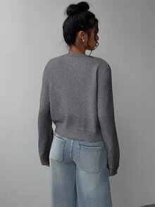SHEIN BASICS 女款休閒純色圓領長袖寬鬆短版開襟針織外套 秋季外套 辦公室校園商務 深灰色 教師節 - 灰色 - 查看 7