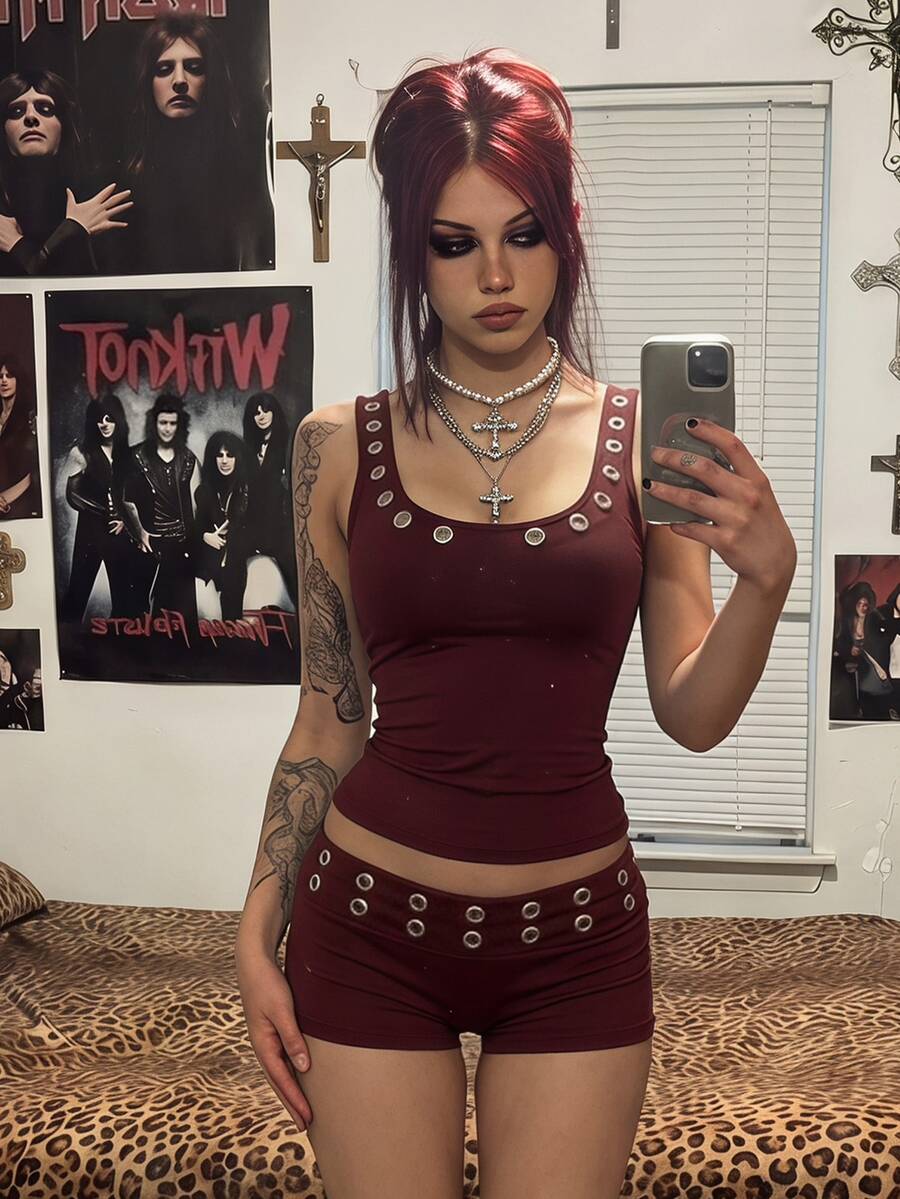 Bitrose Streetwear Women Summer Sleeveless Vest With Eyelet Decor And Low-Waist Shorts 2 Pieces Set - Red - View 1