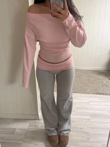 CovetEZ Women's Sweet Off-Shoulder T-Shirt And Color-Block Flared Pants 2 Pieces Set - Pink - View 1