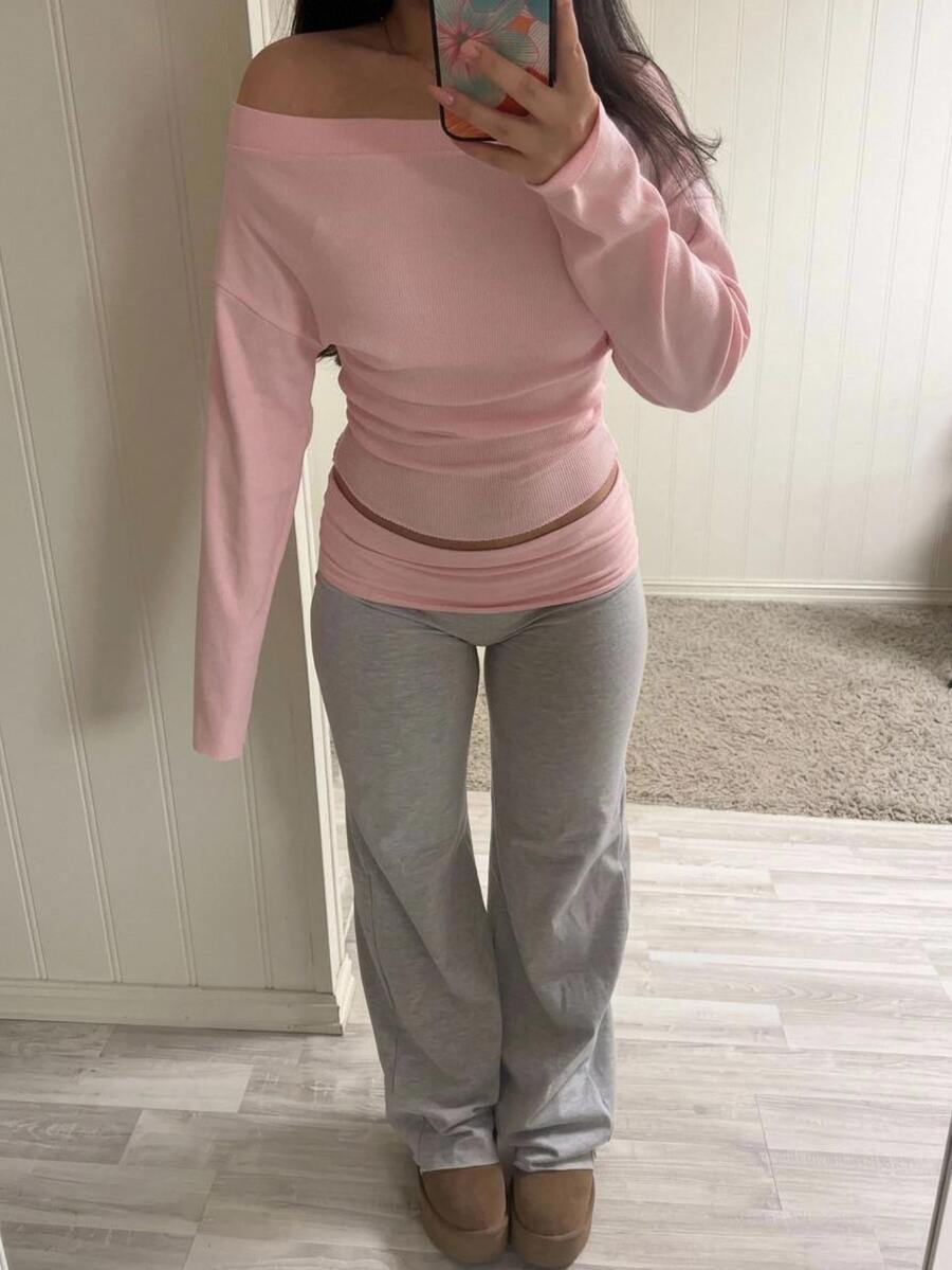 CovetEZ Women's Sweet Off-Shoulder T-Shirt And Color-Block Flared Pants 2 Pieces Set - Pink - View 1
