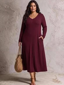 SHEIN CURVE+ Gaun Panjang Wanita Ukuran Plus 22W Leher V, Musim Gugur/Musim Dingin Natal - Burgundy - View 1