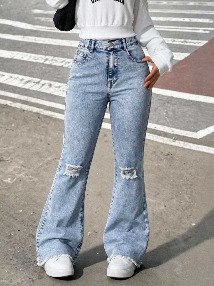 Jeans Denim Washed Model Flare dengan Desain Vintage 2000-an untuk Remaja Perempuan, Gaya Streetwear yang Lucu, Cocok untuk Kampus, Kembali ke Sekolah, dan Pesta Musim Panas Warna Biru Muda. - Medium Wash - View 3