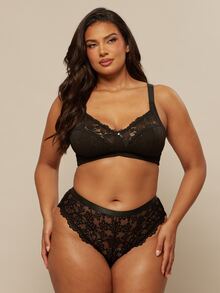 SHEIN BAE CURVE Plus Size Hollow-Out Lace Sexy Thong - Black - View 5
