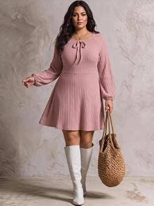 SHEIN CURVE+ فستان نسائي مقاس كبير بقصة A-Line وأكمام طويلة - وردي - مشاهدة 1