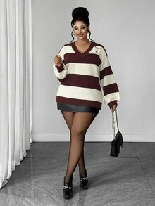 Maweii Sweater Pullover Wanita Ukuran Besar Motif Garis-Garis Blok Warna Leher V Bordir Gaya Berkuda yang Melangsingkan - Merah - View 6