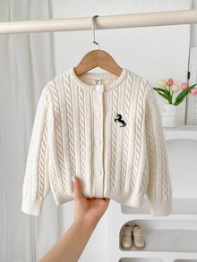 SHEIN 女童復古麻花針織開襟衫，精選親膚柔軟針織面料，細膩質感，3D麻花編織豐富紋理，簡約圓領單排扣設計，方便小女孩穿脫，胸前活潑小馬刺繡，低調經典不張揚，柔和米杏色，適合作春秋單穿或冬季疊穿 - 白色 - 查看 8