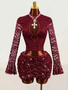 Mistrie Setelan 2 Potong Renda Merah Chic Wanita Musim Gugur-Dingin Terbaru. Lengan terompet renda dirangkai, dengan desain berongga di bagian dada untuk tampilan yang menawan. - Burgundy - View 4