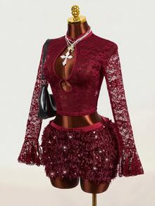 Mistrie Setelan 2 Potong Renda Merah Chic Wanita Musim Gugur-Dingin Terbaru. Lengan terompet renda dirangkai, dengan desain berongga di bagian dada untuk tampilan yang menawan. - Burgundy - View 9