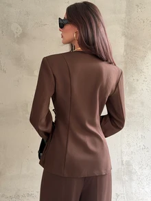 Aloruh Blazer Wanita Elegan dengan Leher V Dalam, Potongan Slim Fit, dan Pinggang yang Mengencangkan, Warna Cokelat - Coklat - View 7