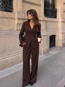 Aloruh Blazer Wanita Elegan dengan Leher V Dalam, Potongan Slim Fit, dan Pinggang yang Mengencangkan, Warna Cokelat - Coklat - View 1