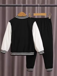 SHEIN Genkimix Kids 2件組男孩學院風套裝，黑色針織上衣搭配白色袖口字母印花長褲，開學季、職業日、夏季休閒校園運動穿搭 - 黑色 - 查看 3