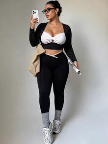 Dewbera Dewbera Women's Plus Size Colorblock Long Sleeve Twist Front Sports Top Fall - Black and White - View 9