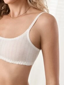 Ocili طقم ملابس داخلية نسائي حلو من الدانتيل مع حمالة صدر وسروال داخلي مثلث مزين بفيونكة - أبيض - مشاهدة 2