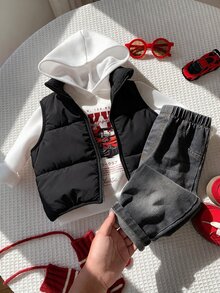 SHEIN 3件組男嬰秋冬紅色刷毛背心外套，賽車圖案，白色連帽衛衣，黑色牛仔長褲，外衣套裝，嬰兒套裝，背心套裝，秋冬套裝，賽車套裝 - 彩色 - 查看 7