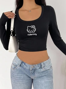 CovetEZ HELLO KITTY AND FRIENDS | SHEIN 女款 95% 棉長袖方領修身 T 恤，聯名印花圖案，適合外出、街頭風、機場穿搭、時尚、返校、Y2K、派對、海灘度假、假日 - 彩色 - 查看 9