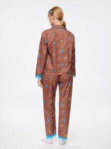 Bonmuse Women's 2-Piece Brown Leopard Print Lace Long Sleeve Loungewear, Open Front Lapel Romantic Star Print Pajama Set, Suitable For All Seasons - Khaki - View 2