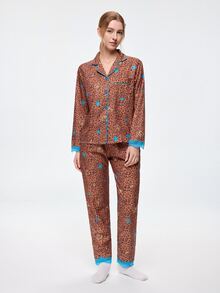 Bonmuse Women's 2-Piece Brown Leopard Print Lace Long Sleeve Loungewear, Open Front Lapel Romantic Star Print Pajama Set, Suitable For All Seasons - Khaki - View 1